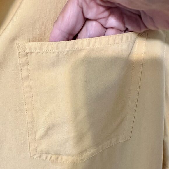 Jones Jeans Button Down Blouse‎ 100%  Silk Yellow M "Cheers" Embroidered - Picture 5 of 10